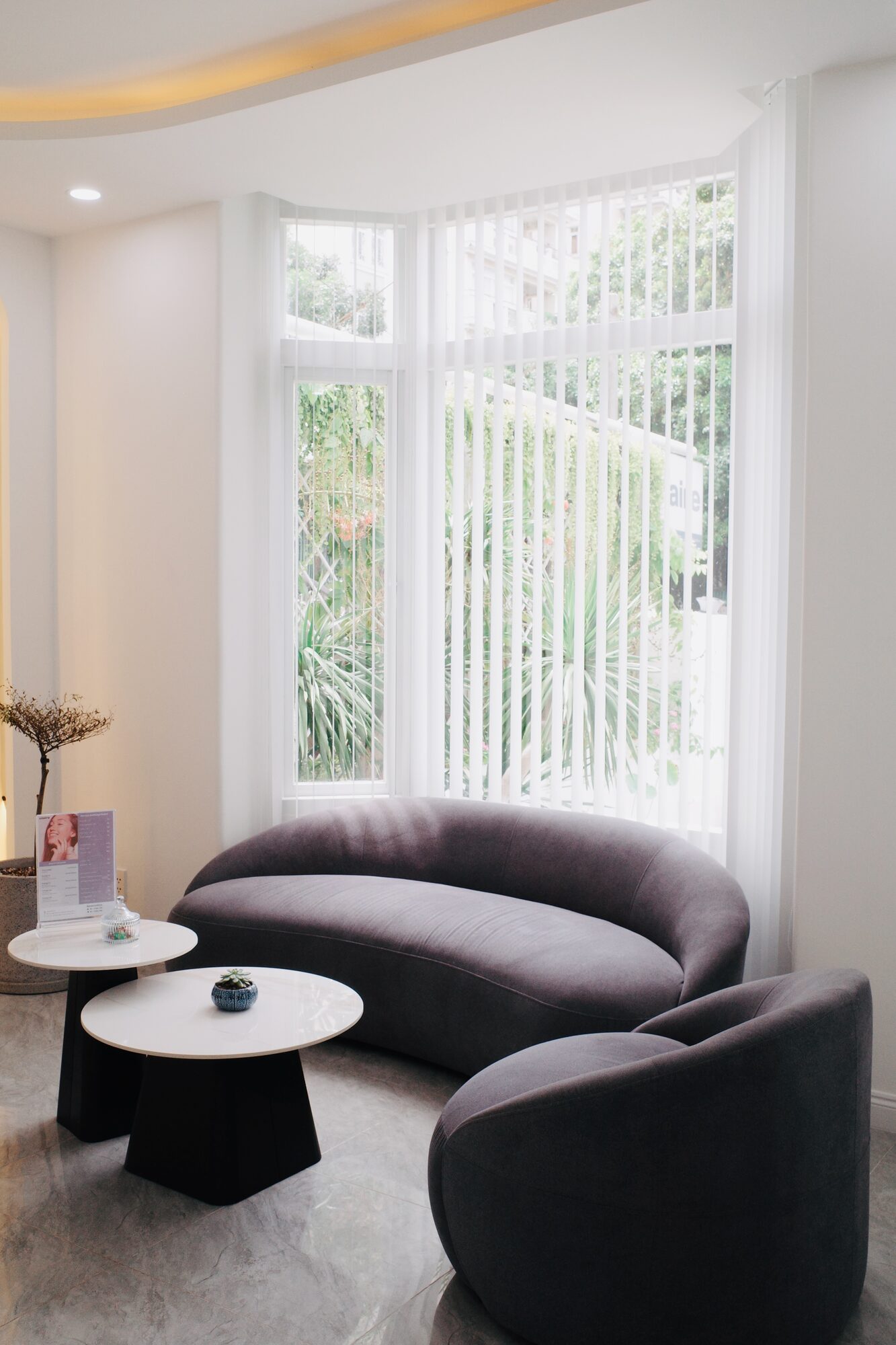 CLAIRE Phú Mỹ Hưng — Lounge